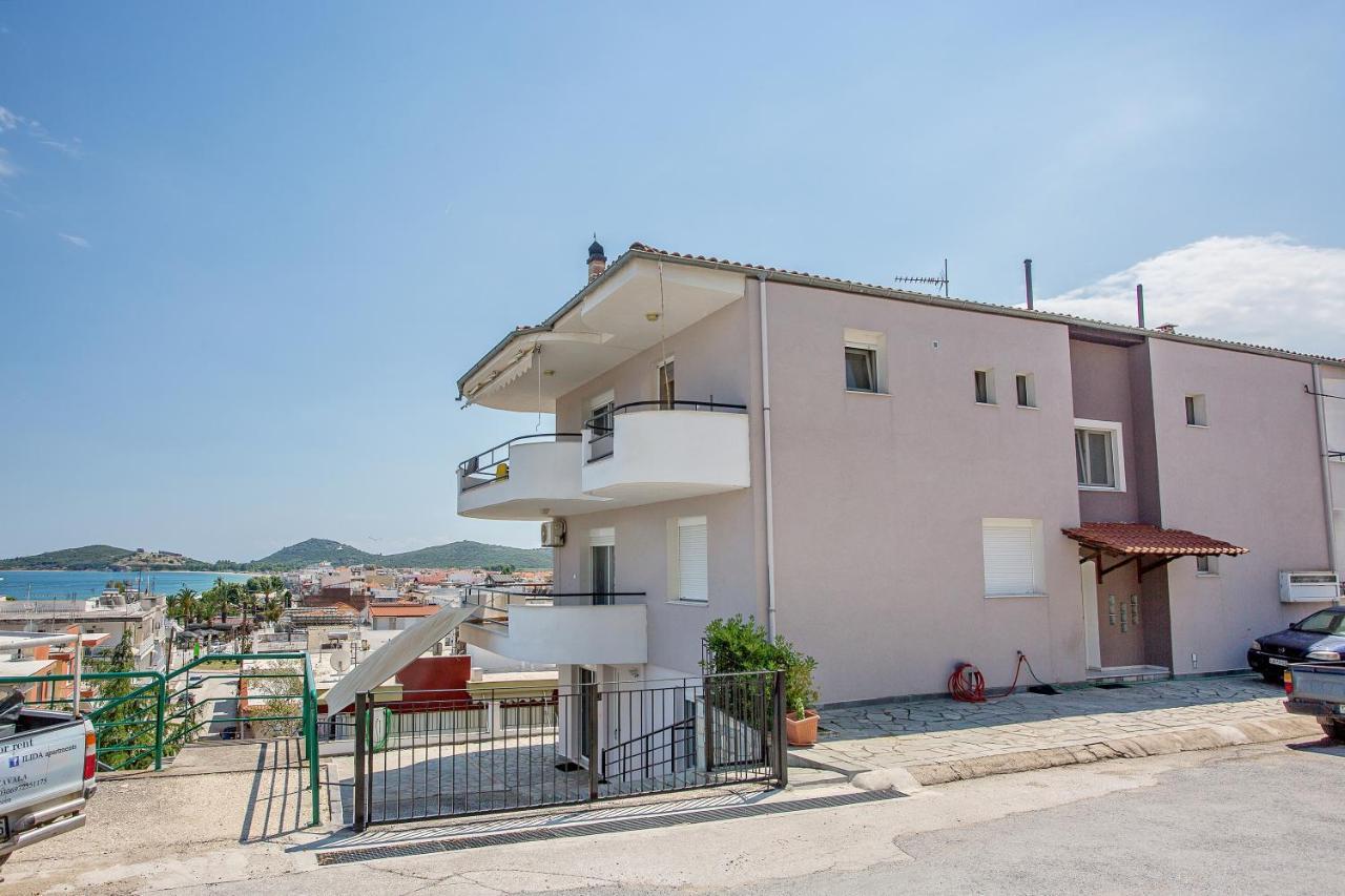 Seagull Apartments Néa Péramos Dış mekan fotoğraf