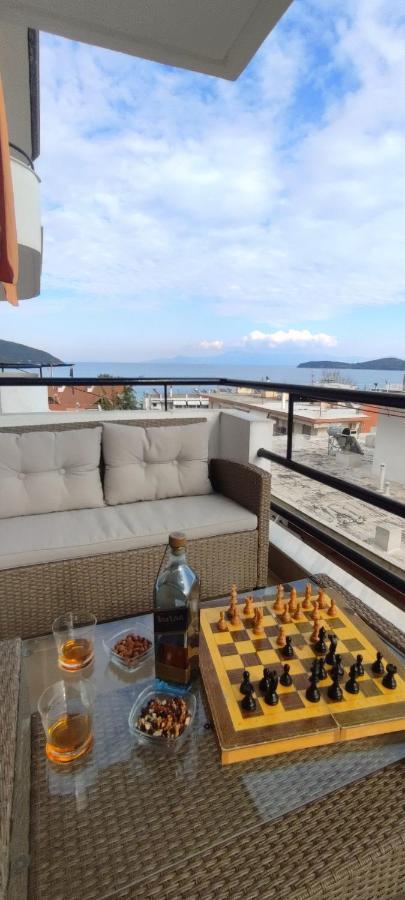 Seagull Apartments Néa Péramos Dış mekan fotoğraf