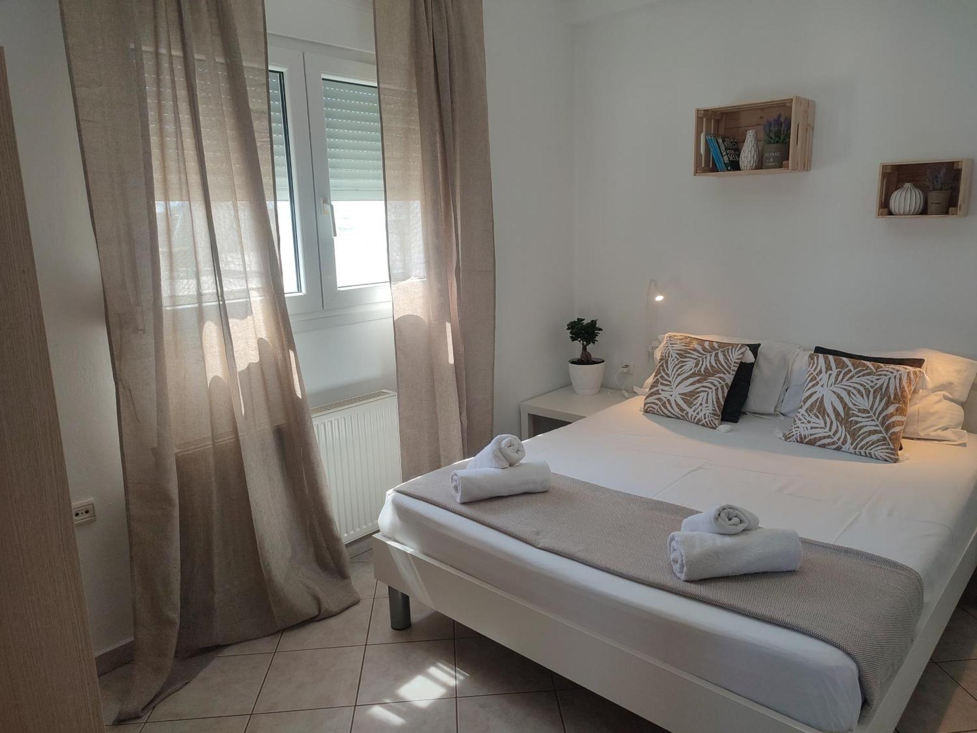 Seagull Apartments Néa Péramos Dış mekan fotoğraf